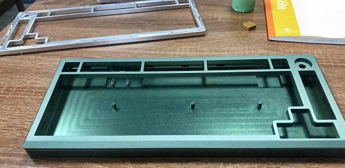 Keyboard plates with anodizing